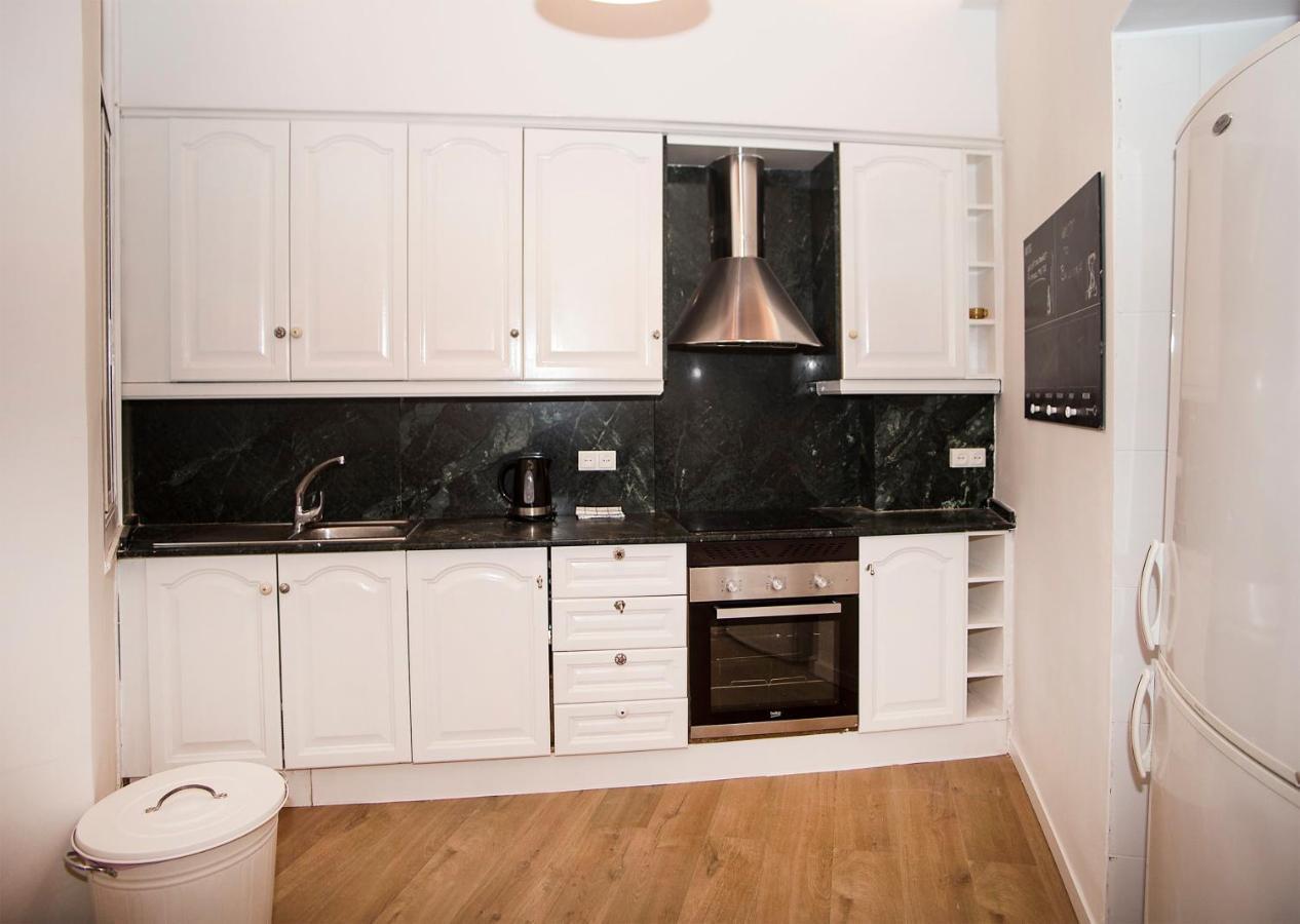 Mai & Maud Ronda Apartment Barcelona Ngoại thất bức ảnh