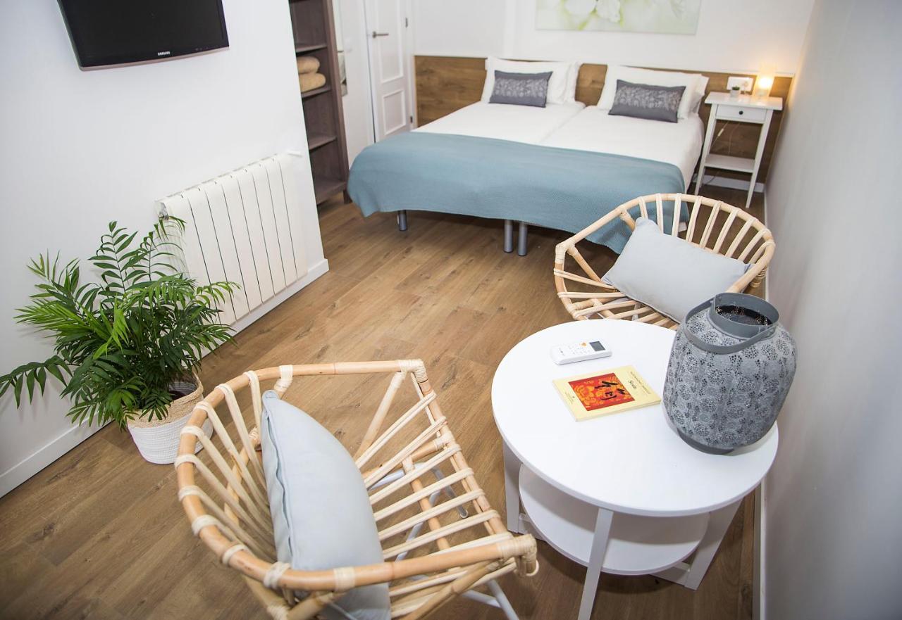 Mai & Maud Ronda Apartment Barcelona Ngoại thất bức ảnh